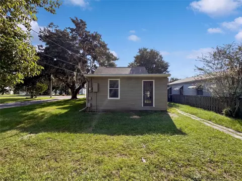 Exterior - 802 Massachusetts Ave, Saint Cloud, FL 34769 photo 2 of 7