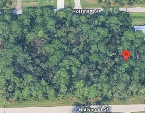 3854 Hollycrest St, Fort Myers, FL 33905