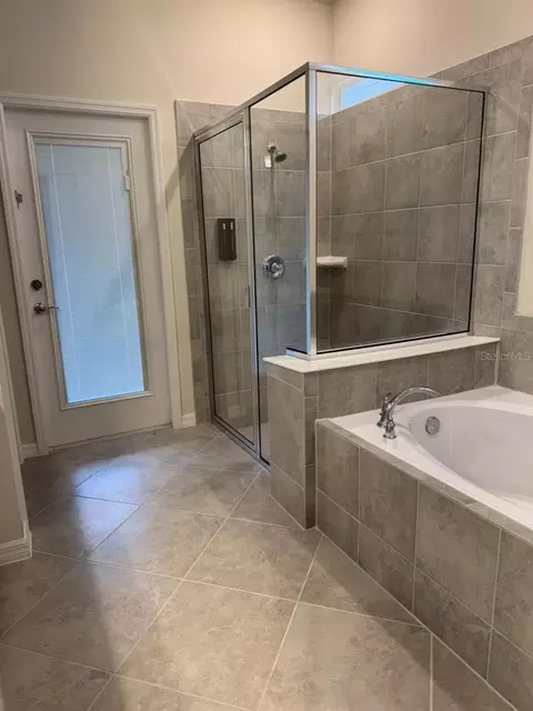 Bath - 15882 Cape Coral Loop, Clermont, FL 34714 photo 4 of 4