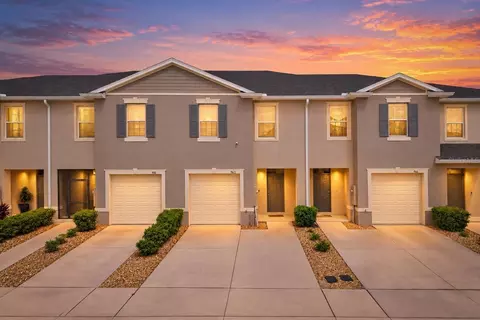 962 Lido Dr, Howey In The Hills, FL 34737