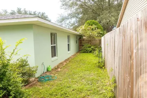 Exterior - 2672 Winchester Cir, Eustis, FL 32726 photo 4 of 6