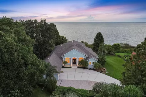 81 Millholland St, Oakland, FL 34760
