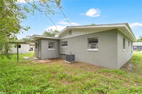 Exterior - 504 S Moore St, Bunnell, FL 32110 photo 3 of 6