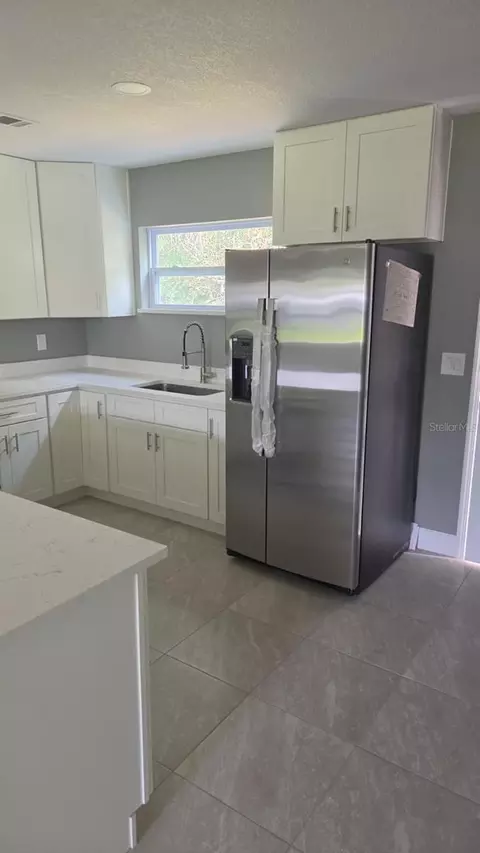 Kitchen - 504 S Moore St, Bunnell, FL 32110 photo 4 of 5