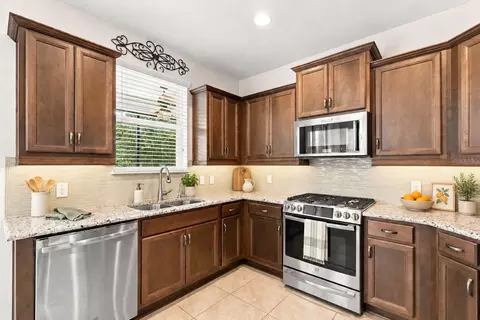 Kitchen - 5665 NW 40th Loop, Ocala, FL 34482 photo 1 of 4