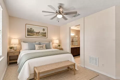 Bedroom - 5665 NW 40th Loop, Ocala, FL 34482 photo 1 of 6