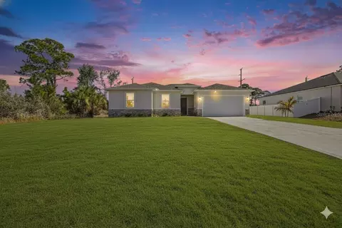 1342 Tordira St SE, Palm Bay, FL 32909