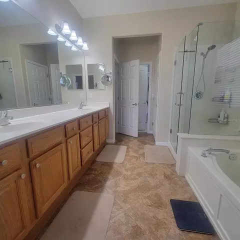 Bath - 9302 SE 120th Loop, Summerfield, FL 34491 photo 1 of 3
