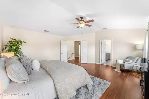 Bedroom - 981 Shaw Cir, Melbourne, FL 32940 photo 4 of 6