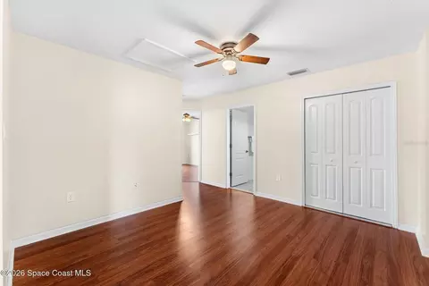 Bedroom - 981 Shaw Cir, Melbourne, FL 32940 photo 5 of 6