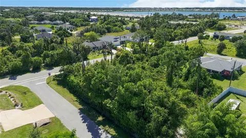 7499 Claypool St, Englewood, FL 34224