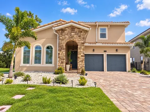 15603 Vetta Dr, Montverde, FL 34756