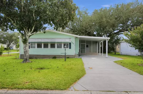 1537 E Schwartz Blvd, Lady Lake, FL 32159