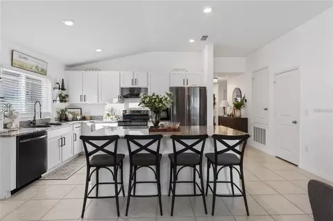 Kitchen - 3045 Sweet Acres Pl, Saint Cloud, FL 34772 photo 5 of 5