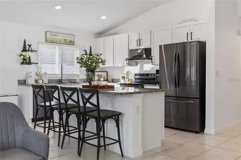 Kitchen - 3045 Sweet Acres Pl, Saint Cloud, FL 34772 photo 4 of 5
