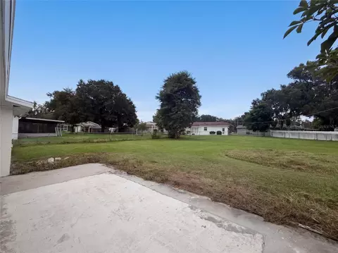 Exterior - 4427 Pinebrooke Pl, Dover, FL 33527 photo 3 of 3