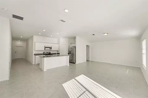Living - 4311 Bull St, Saint Cloud, FL 34772 photo 2 of 2