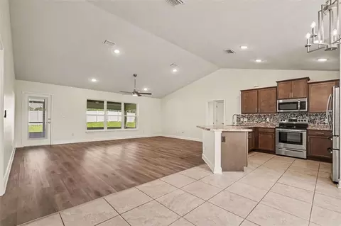 Living - 2363 Ring Rd, Spring Hill, FL 34609 photo 4 of 4
