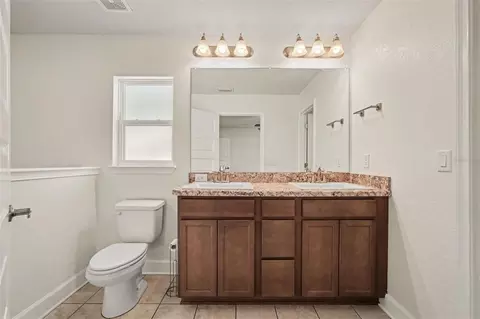 Bath - 2363 Ring Rd, Spring Hill, FL 34609 photo 2 of 3