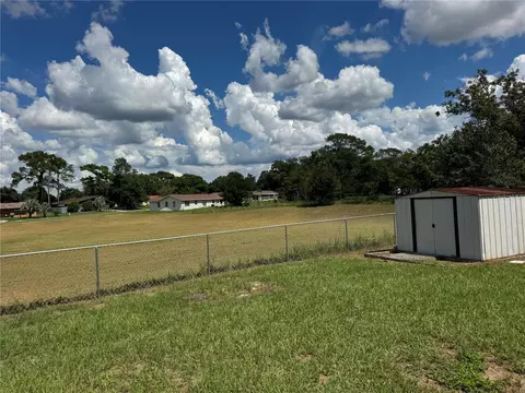 Exterior - 26 Spring Loop Cir, Ocala, FL 34472 photo 4 of 5