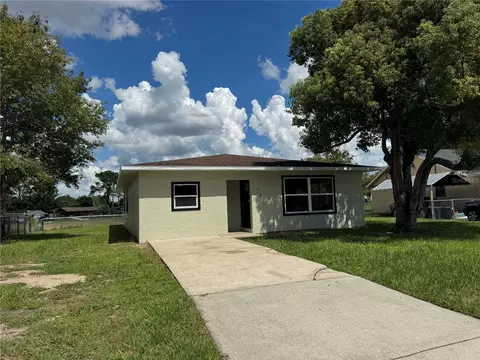 Exterior - 26 Spring Loop Cir, Ocala, FL 34472 photo 2 of 5