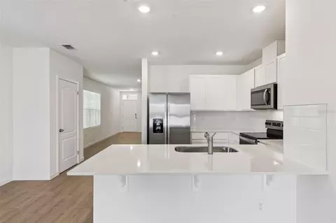 Kitchen - 3333 Spineywood Dr, Ocoee, FL 34761 photo 4 of 5