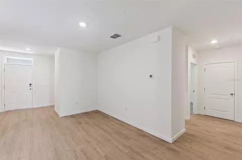 Entry Way - 3333 Spineywood Dr, Ocoee, FL 34761 photo 2 of 5