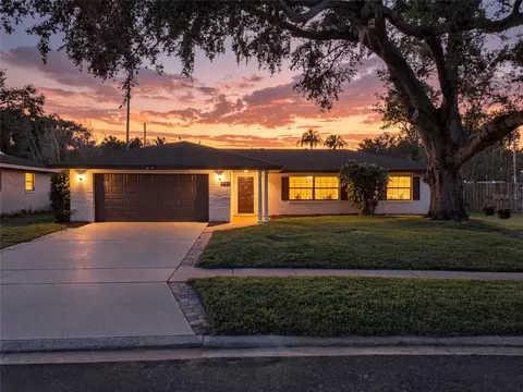 4762 Arrow Rd, Orlando, FL 32812