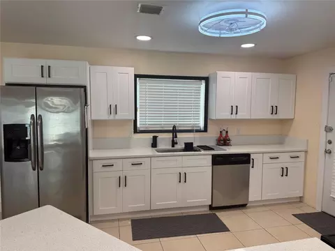 Kitchen - 2493 Mcmichael Rd, Saint Cloud, FL 34771 photo 3 of 5
