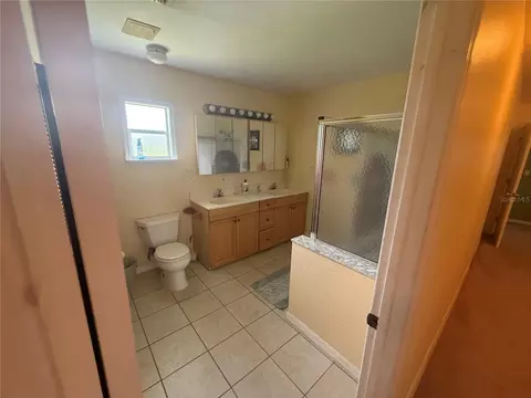 Bath - 2493 Mcmichael Rd, Saint Cloud, FL 34771 photo 2 of 3