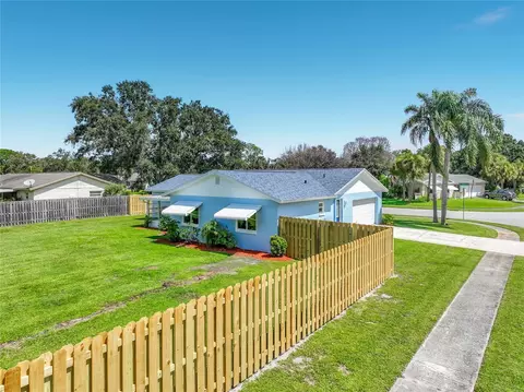 Exterior - 2708 Reed Ave, Melbourne, FL 32901 photo 7 of 15