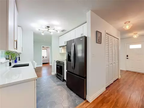 Entry Way - 2708 Reed Ave, Melbourne, FL 32901 photo 2 of 3