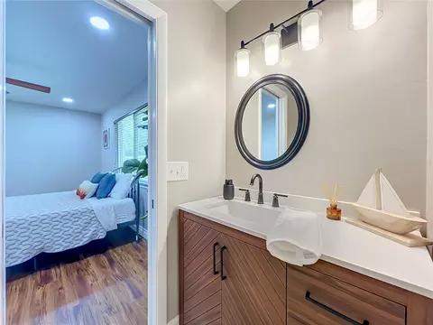 Bath - 2708 Reed Ave, Melbourne, FL 32901 photo 5 of 7