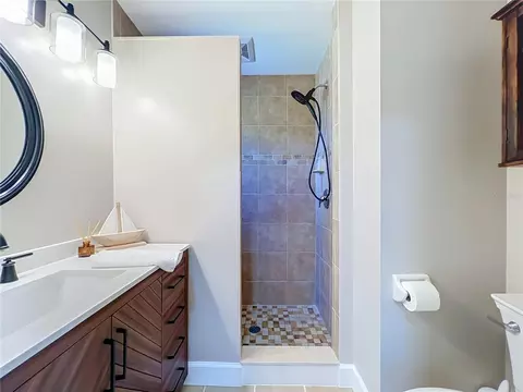 Bath - 2708 Reed Ave, Melbourne, FL 32901 photo 1 of 7