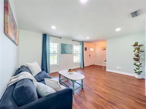 Living - 2708 Reed Ave, Melbourne, FL 32901 photo 3 of 7