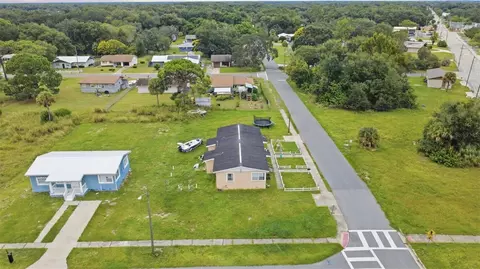 View/Area - 2410 Myrtle Ave, Mims, FL 32754 photo 2 of 5