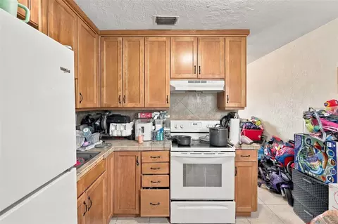 Kitchen - 2410 Myrtle Ave, Mims, FL 32754 photo 2 of 3