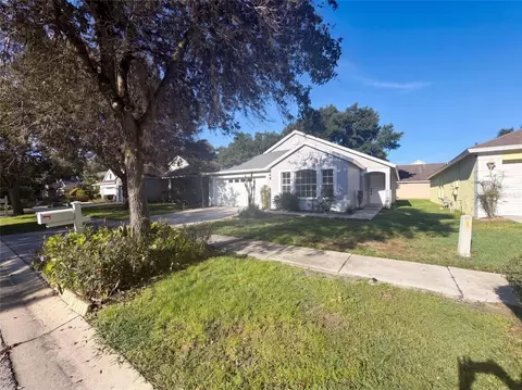 16005 Stags Leap Dr, Lutz, FL 33559