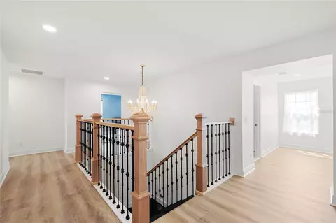 Entry Way - 5053 Rhea Dr, Saint Cloud, FL 34772 photo 7 of 9