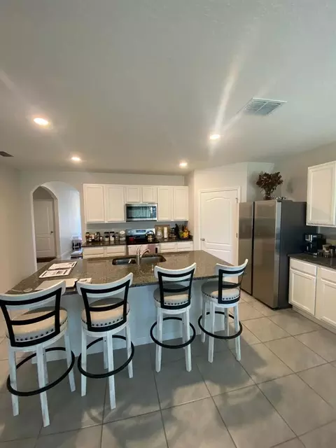Kitchen - 2723 Sunkissed Dr, Saint Cloud, FL 34771 photo 4 of 6