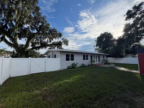 Exterior - 303 Windemere Ave, Eustis, FL 32726 photo 1 of 5