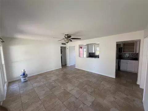 Living - 303 Windemere Ave, Eustis, FL 32726 photo 1 of 3