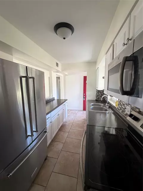 Kitchen - 303 Windemere Ave, Eustis, FL 32726 photo 1 of 3