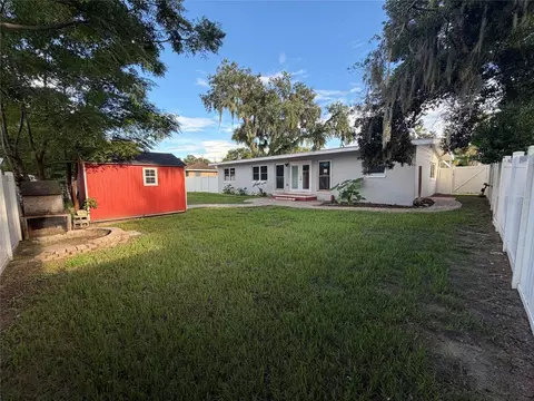 Exterior - 303 Windemere Ave, Eustis, FL 32726 photo 4 of 5