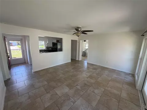Living - 303 Windemere Ave, Eustis, FL 32726 photo 2 of 3