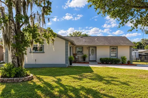 821 Nocturne Dr, Chuluota, FL 32766