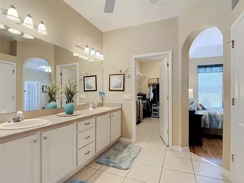 Bath - 5243 Hammock Pointe Ct, Saint Cloud, FL 34771 photo 5 of 5