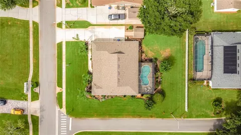 View/Area - 5243 Hammock Pointe Ct, Saint Cloud, FL 34771 photo 3 of 13