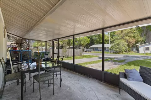 Exterior - 1124 N Grant Ave, Mount Dora, FL 32757 photo 3 of 8