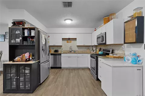 Kitchen - 1124 N Grant Ave, Mount Dora, FL 32757 photo 1 of 3